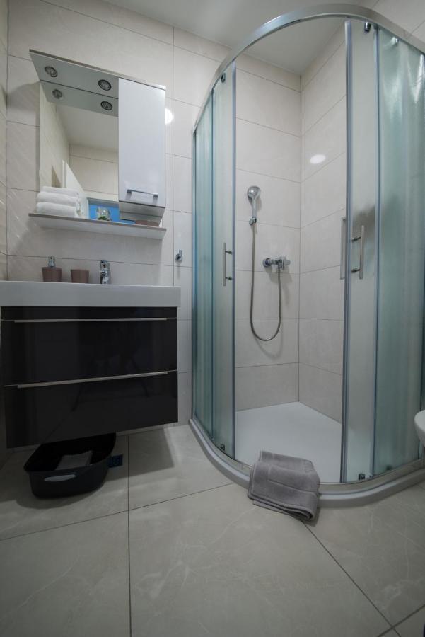 Apartmani Spiline Baška Voda Exteriör bild