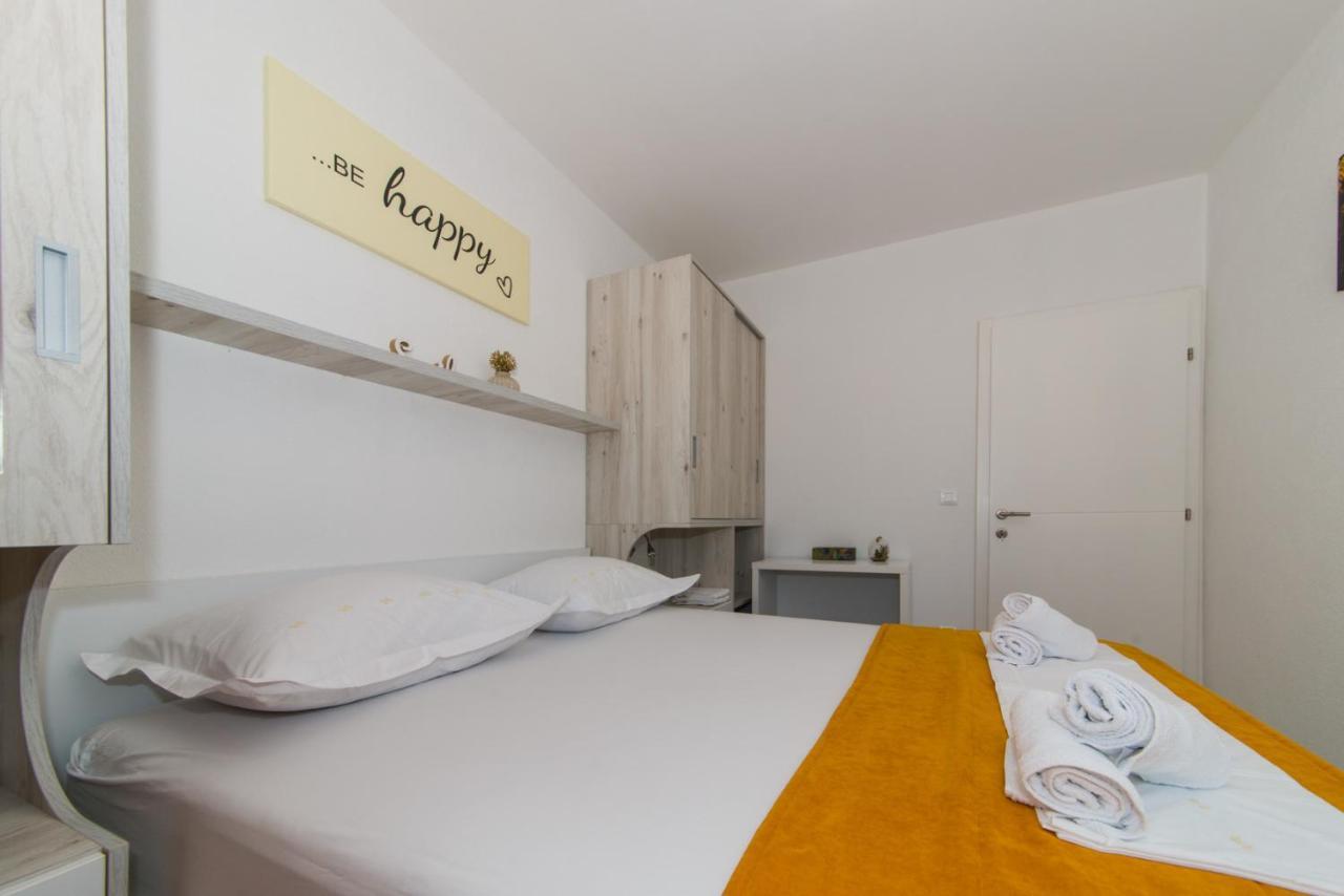 Apartmani Spiline Baška Voda Exteriör bild