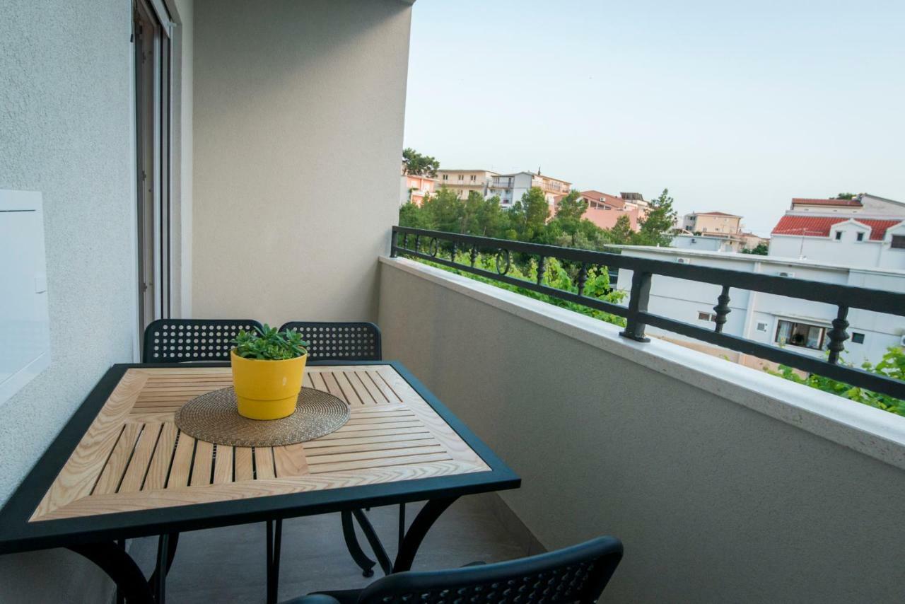 Apartmani Spiline Baška Voda Exteriör bild